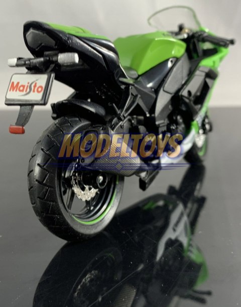 KAWASAKI NINJA ZX-10R podstawka model 1:18 Maisto KAWASAKI NINJA ZX-10R podstawka model 1:18 Maisto