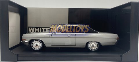 Opel Diplomat A V8 Coupe model METAL WhiteBox 1:24 Opel Diplomat A V8 Coupe model METAL WhiteBox 1:24