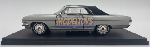 Opel Diplomat A V8 Coupe model METAL WhiteBox 1:24 Opel Diplomat A V8 Coupe model METAL WhiteBox 1:24