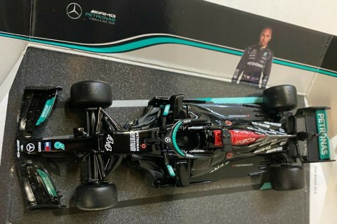 Bolid F1 MERCEDES W12 E #44 Hamilton Bburago 1:43 Bolid F1 MERCEDES W12 E #44 Hamilton Bburago 1:43