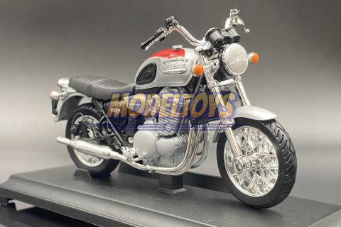 TRIUMPH Thunderbird 2002 model 1:18 Welly TRIUMPH Thunderbird 2002 model 1:18 Welly