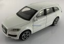 AUDI Q7 model metalowy 1:43 Bburago