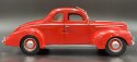 Ford DeLuxe Coupe 1939 model 1:18 Maisto 31180