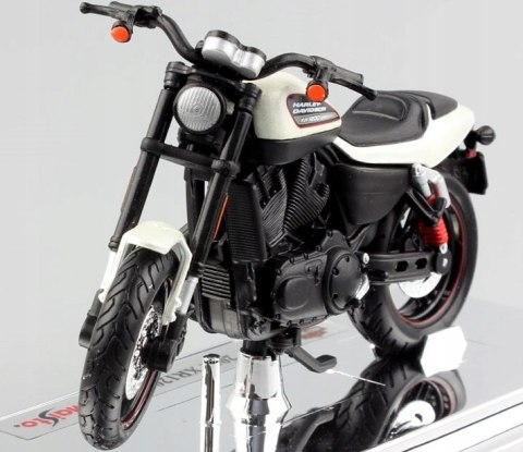 HARLEY DAVIDSON XR 1200X 2011 biały 1:18 Maisto HARLEY DAVIDSON XR 1200X 2011 biały 1:18 Maisto