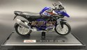 BMW R 1200 GS 2017 na podstawce model 1:18 Maisto