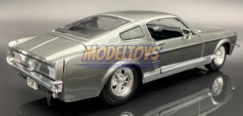 Ford MUSTANG GT 1967 1:24 grey model Maisto 31260 Ford MUSTANG GT 1967 1:24 grey model Maisto 31260