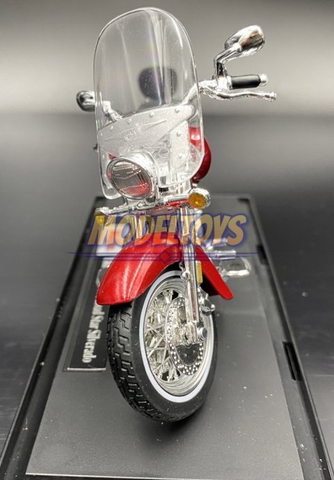 YAMAHA Road Star Silverado z podstawką 1:18 Maisto YAMAHA Road Star Silverado z podstawką 1:18 Maisto