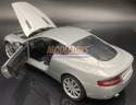 Aston Martin DB9 Coupe 1:18 model Motormax 73174