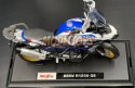 BMW R1250 GS na podstawce model 1:18 Maisto