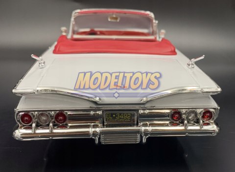 Chevrolet Impala 1960 1:18 Motormax 73110 Chevrolet Impala 1960 1:18 Motormax 73110