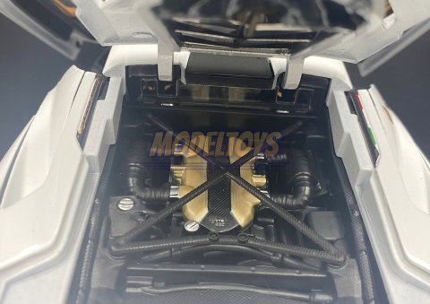 LAMBORGHINI Sian FKP 37 1:18 model BBurago 11046 LAMBORGHINI Sian FKP 37 1:18 model BBurago 11046