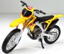 SUZUKI RM-Z450 motocykl model 1:18 Bburago