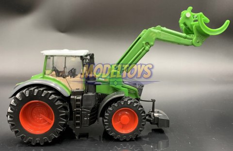 Traktor FENDT do drewna z napędem BBURAGO metal Traktor FENDT do drewna z napędem BBURAGO metal