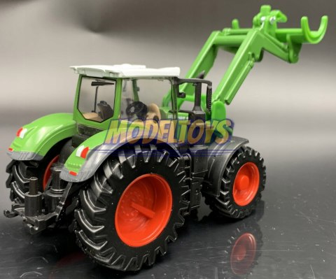 Traktor FENDT do drewna z napędem BBURAGO metal Traktor FENDT do drewna z napędem BBURAGO metal