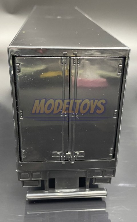 VOLVO FH16 750 ciągnik z naczepą Bburago 1:43 VOLVO FH16 750 ciągnik z naczepą Bburago 1:43