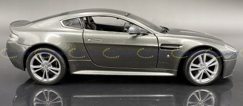 Aston Martin V12 Vantage grey model Welly 1:24 Aston Martin V12 Vantage grey model Welly 1:24