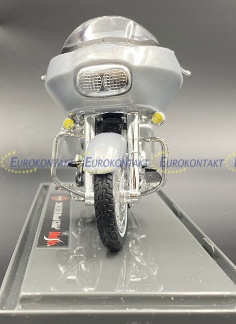 HARLEY-DAVIDSON 2002 FLTR Road Glide 1:18 Maisto HARLEY-DAVIDSON 2002 FLTR Road Glide 1:18 Maisto
