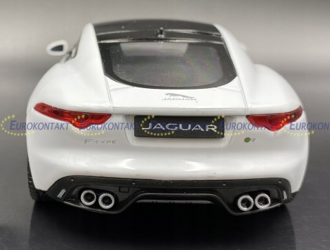 Jaguar F-Type Coupe white model 1:24 Welly 24060 Jaguar F-Type Coupe white model 1:24 Welly 24060