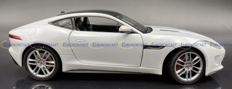 Jaguar F-Type Coupe white model 1:24 Welly 24060 Jaguar F-Type Coupe white model 1:24 Welly 24060