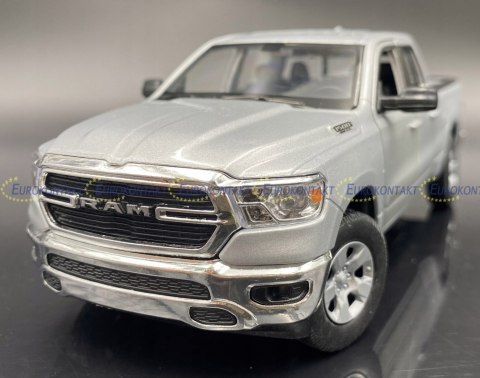 RAM 1500 Hemi 2019 Bighorn pickup model Welly 1:27 RAM 1500 Hemi 2019 Bighorn pickup model Welly 1:27