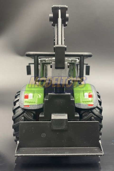 Traktor leśny FENDT 1050 Vario napęd BBURAGO metal Traktor leśny FENDT 1050 Vario napęd BBURAGO metal