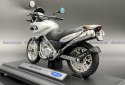 BMW F 650 GS silver motocykl model 1:18 Welly