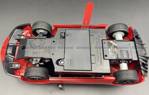 FERRARI SF90 Stradale światło/dźwięk Maisto 81732 FERRARI SF90 Stradale światło/dźwięk Maisto 81732