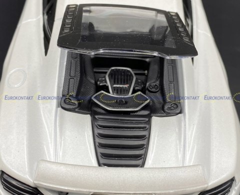 MCLAREN MP4-12C white 1:24 model Bburago 21074 MCLAREN MP4-12C white 1:24 model Bburago 21074