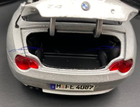 BMW Z4 Roadster model 1:24 Motormax 73269 BMW Z4 Roadster model 1:24 Motormax 73269