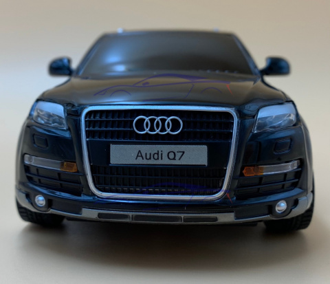 AUDI Q7 czarne 1:24 RASTAR AUDI Q7 czarne 1:24 RASTAR