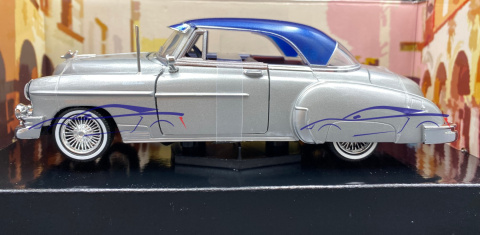 Chevy Bel Air 1950 1:24 Motormax 79026 Chevy Bel Air 1950 1:24 Motormax 79026