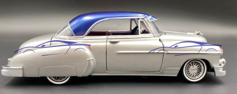 Chevy Bel Air 1950 1:24 Motormax 79026 Chevy Bel Air 1950 1:24 Motormax 79026