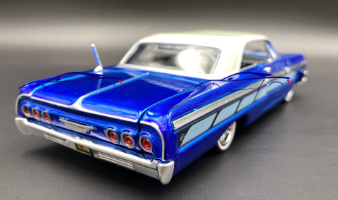 Chevrolet Impala 1964 1:24 Motormax 79021 Chevrolet Impala 1964 1:24 Motormax 79021