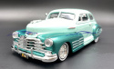 Chevy Aerosedan Fleetline '48 1:24 Motormax 79027