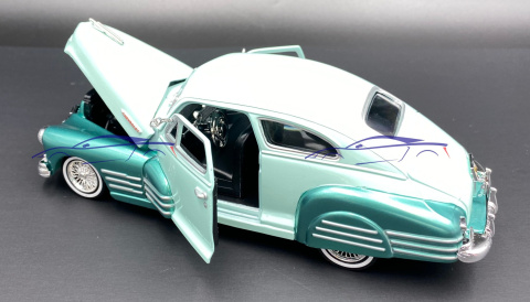 Chevy Aerosedan Fleetline '48 1:24 Motormax 79027 Chevy Aerosedan Fleetline '48 1:24 Motormax 79027