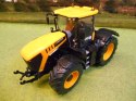 Ciągnik JCB Fastrac 8330 1:32 Britains 43206