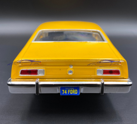 Ford Maverick 1974 1:24 Motormax 79042 Ford Maverick 1974 1:24 Motormax 79042