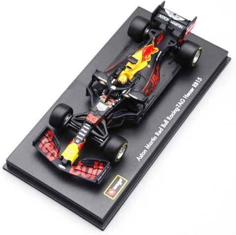 RB18 F1 RedBull 2022 Verstappen KASK BBurago 1:43 RB18 F1 RedBull 2022 Verstappen KASK BBurago 1:43