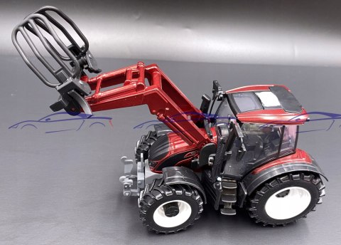 Traktor ciągnik VALTRA N174 1:32 BBURAGO metal Traktor ciągnik VALTRA N174 1:32 BBURAGO metal