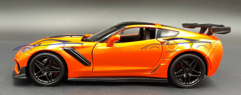 Corvette ZR1 2019 1:24 Motormax 79356 Corvette ZR1 2019 1:24 Motormax 79356