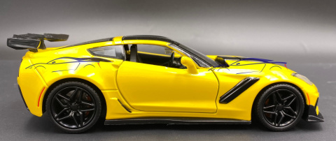 Corvette ZR1 2019 1:24 Motormax 79356 Corvette ZR1 2019 1:24 Motormax 79356