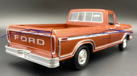 Ford F-150 Custom Pickup 1979 1:24 Motormax 79346 Ford F-150 Custom Pickup 1979 1:24 Motormax 79346