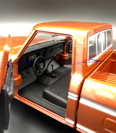 Ford F-150 Custom Pickup 1979 1:24 Motormax 79346 Ford F-150 Custom Pickup 1979 1:24 Motormax 79346