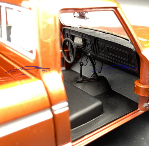 Ford F-150 Custom Pickup 1979 1:24 Motormax 79346 Ford F-150 Custom Pickup 1979 1:24 Motormax 79346