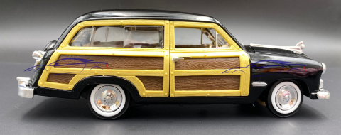 Ford Woody Wagon 1949 1:24 Motormax 73260 Ford Woody Wagon 1949 1:24 Motormax 73260