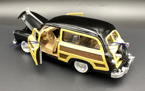 Ford Woody Wagon 1949 1:24 Motormax 73260 Ford Woody Wagon 1949 1:24 Motormax 73260