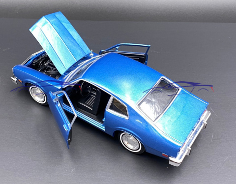 Ford Maverick 1974 1:24 Motormax 79042 Ford Maverick 1974 1:24 Motormax 79042