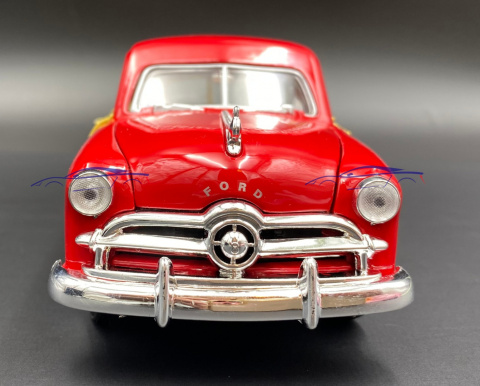 Ford Woody Wagon 1949 1:24 Motormax 73260 Ford Woody Wagon 1949 1:24 Motormax 73260