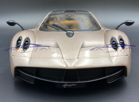 PAGANI Huayra 1:18 model Motormax 79160 PAGANI Huayra 1:18 model Motormax 79160