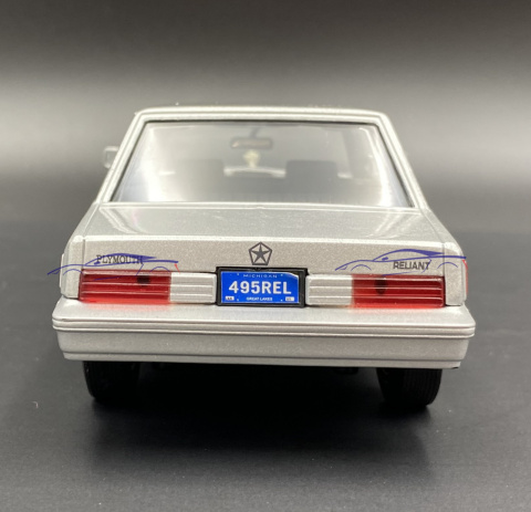 Plymouth Reliant 1983 1:24 model Motormax 73336 Plymouth Reliant 1983 1:24 model Motormax 73336